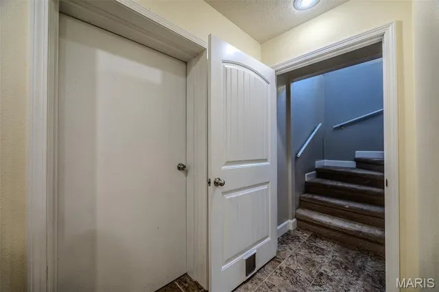 $459,900 | 22766 Rumor Drive, Waynesville, MO 65583