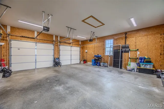 $459,900 | 22766 Rumor Drive, Waynesville, MO 65583