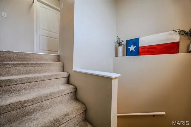 $459,900 | 22766 Rumor Drive, Waynesville, MO 65583