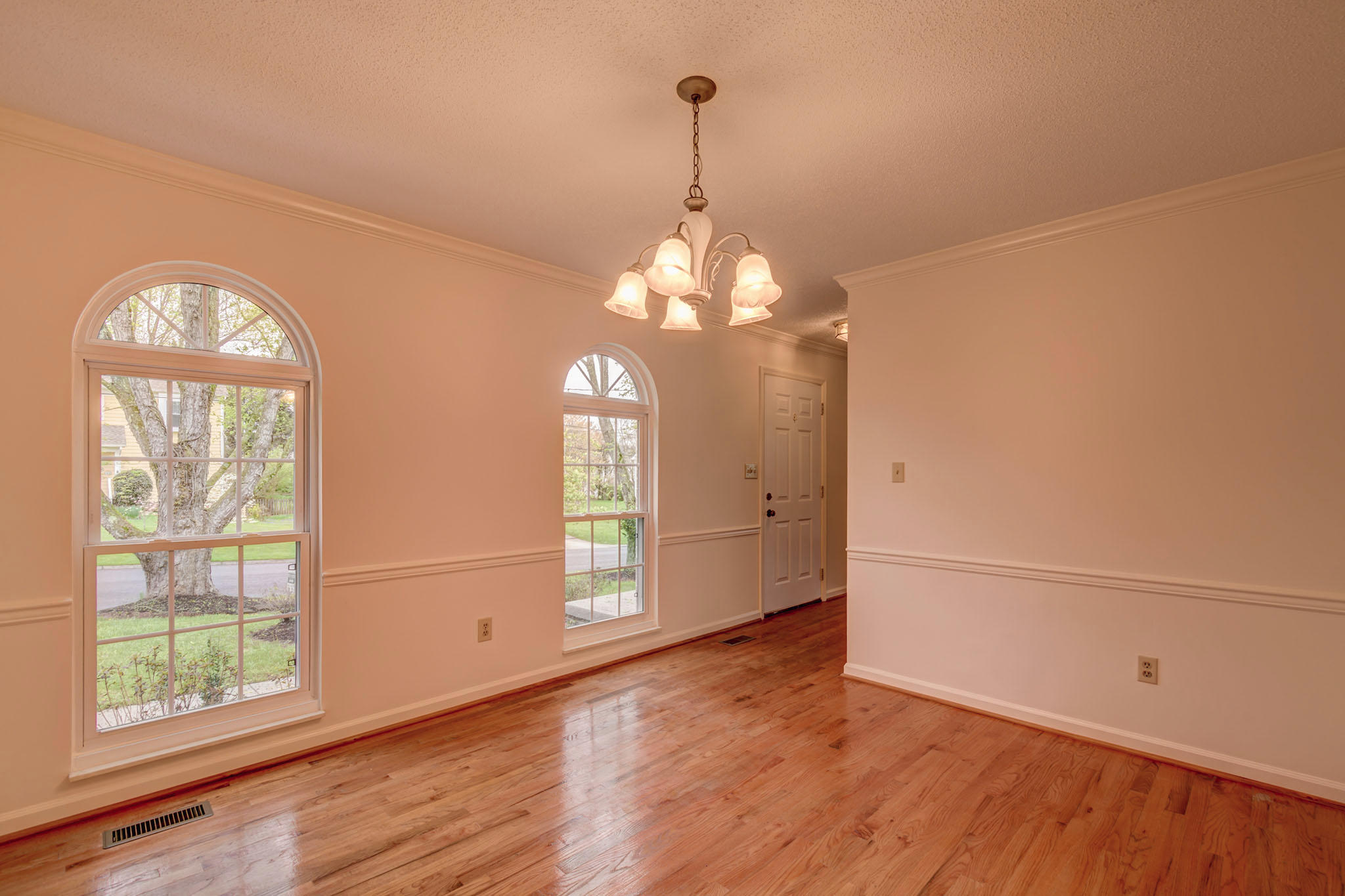 1239 Chelsea Road Knoxville, TN 37922 - Photo 3 of 21 1239_Chealsea_103