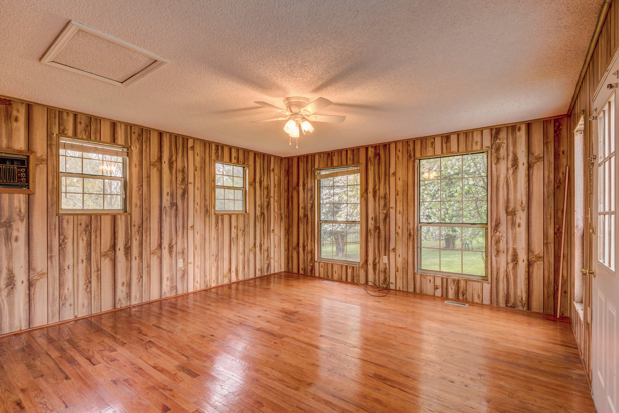 1239 Chelsea Road Knoxville, TN 37922 - Photo 7 of 21 1239_Chealsea_107