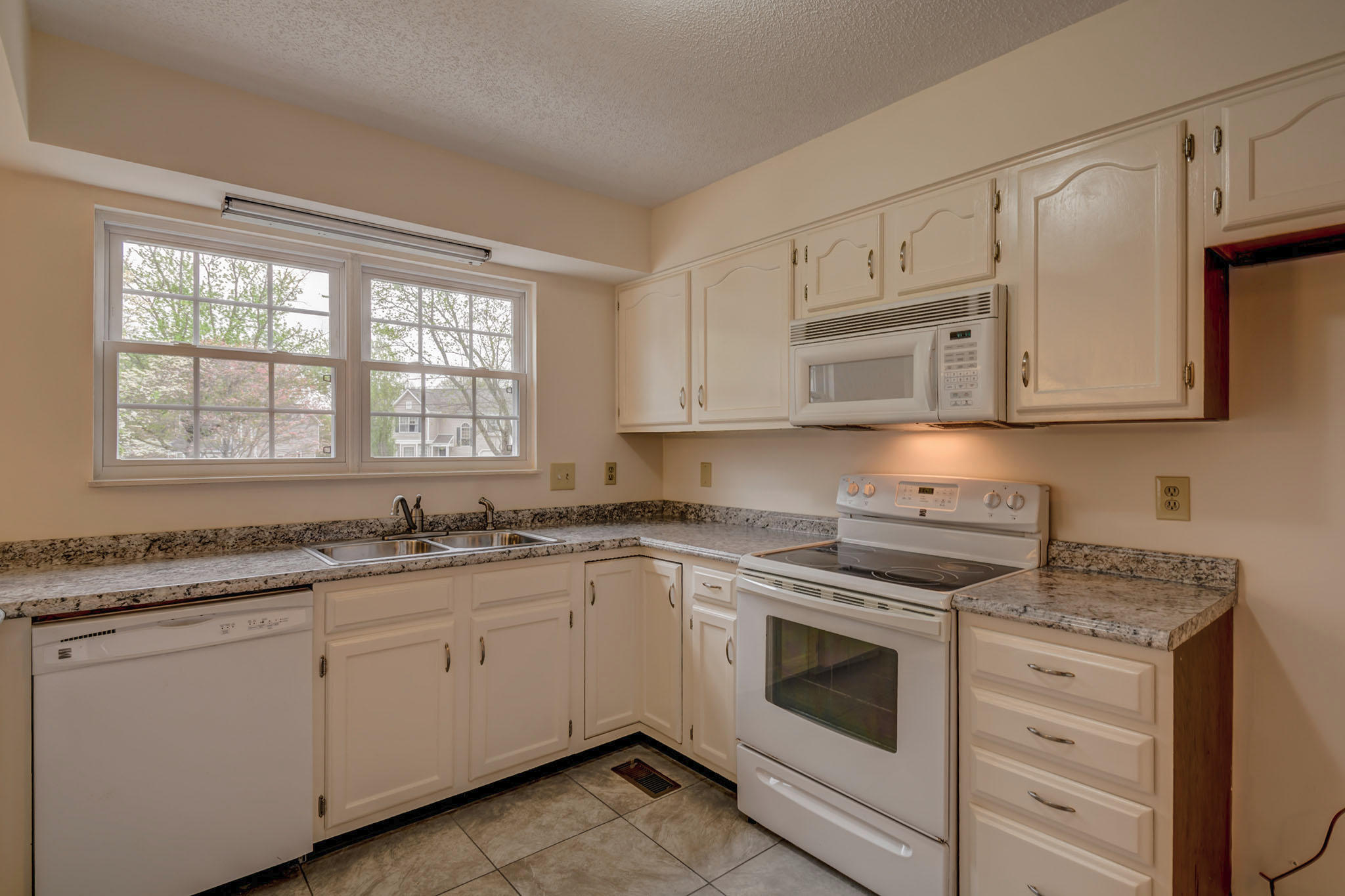 1239 Chelsea Road Knoxville, TN 37922 - Photo 9 of 21 1239_Chealsea_109
