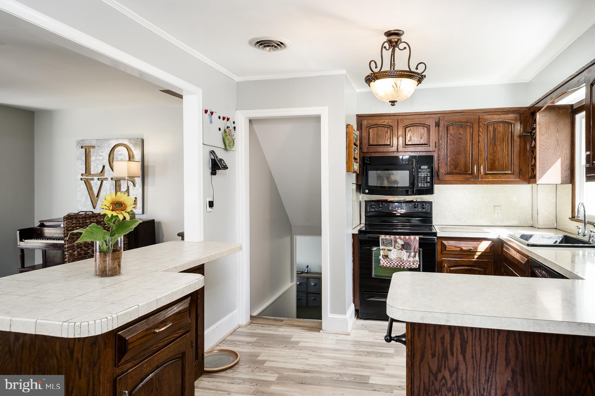 115 Rabbit Hill Road West Windsor, NJ 08550 - Photo 5 of 25