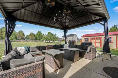 $389,900 | 206 Fall Creek Drive, Murfreesboro, TN 37129