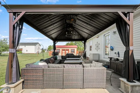 $389,900 | 206 Fall Creek Drive, Murfreesboro, TN 37129