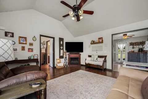 $389,900 | 206 Fall Creek Drive, Murfreesboro, TN 37129