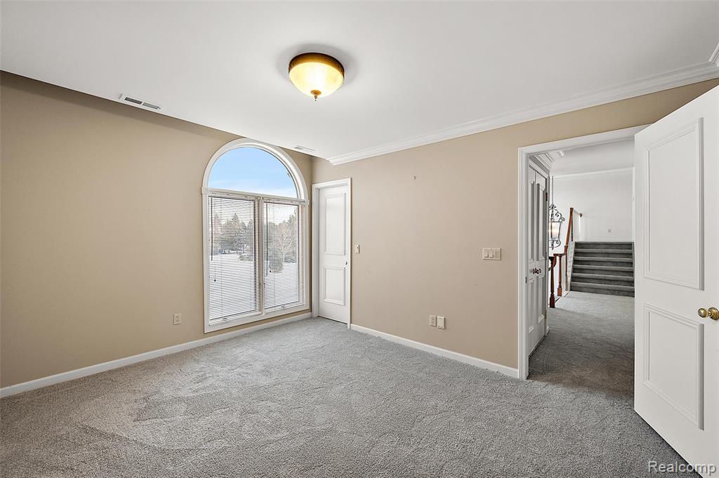 5744 Lochmoor Court Rochester, MI 48306 - Photo 41 of 64