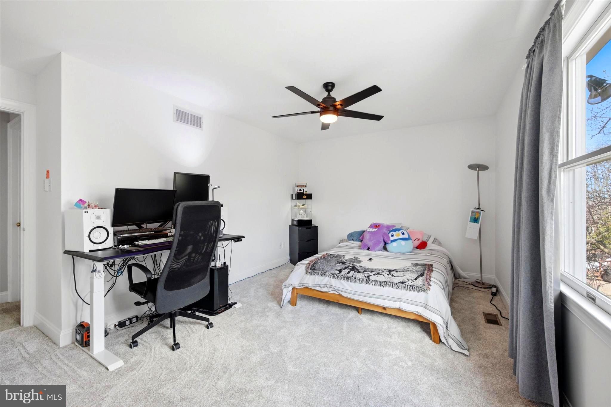 22 Country Run Thornton, PA 19373 - Photo 21 of 32 Bedroom 3 overlooking your back yard