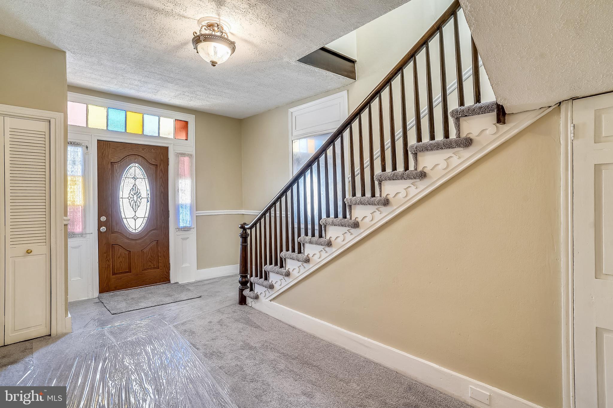 4931 Green Valley Road Monrovia, MD 21770 - Photo 8 of 31 Main Hallway