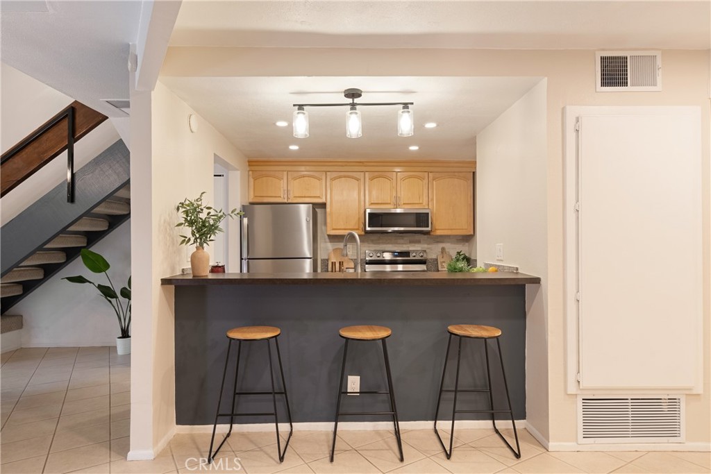 388 South Prospectors Road, Unit 115 Diamond Bar, CA 91765 - Photo 6 of 28