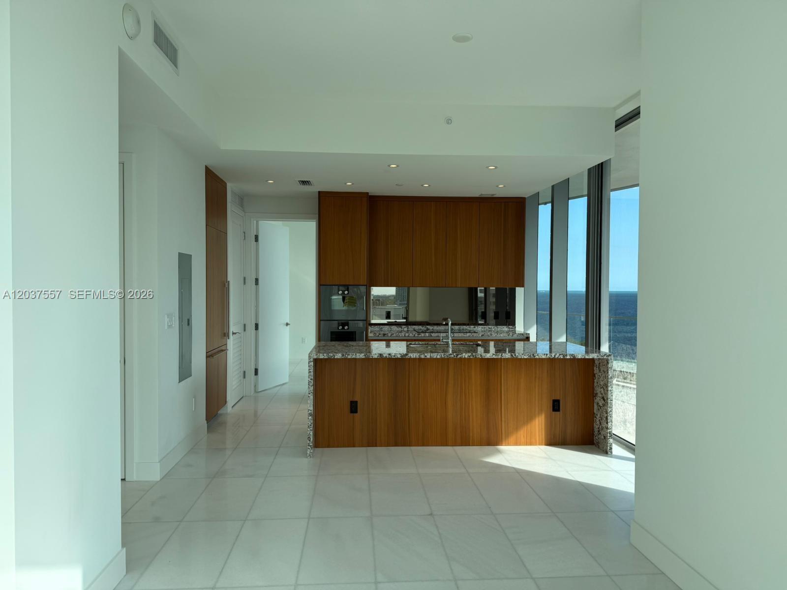 175 Southeast 25th Road, Unit 903 Miami, FL 33129 - Photo 21 of 36