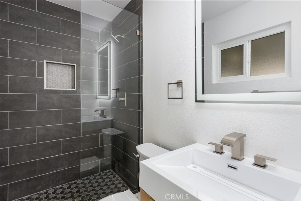 1948 Hunter Road Colton, CA 92324 - Photo 19 of 25 Gallery Image 19