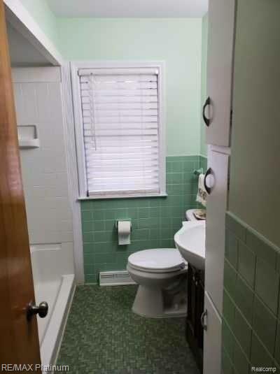 1133 Braeview Drive Howell, MI 48843 - Photo 11 of 14 Full Bath Main Floor