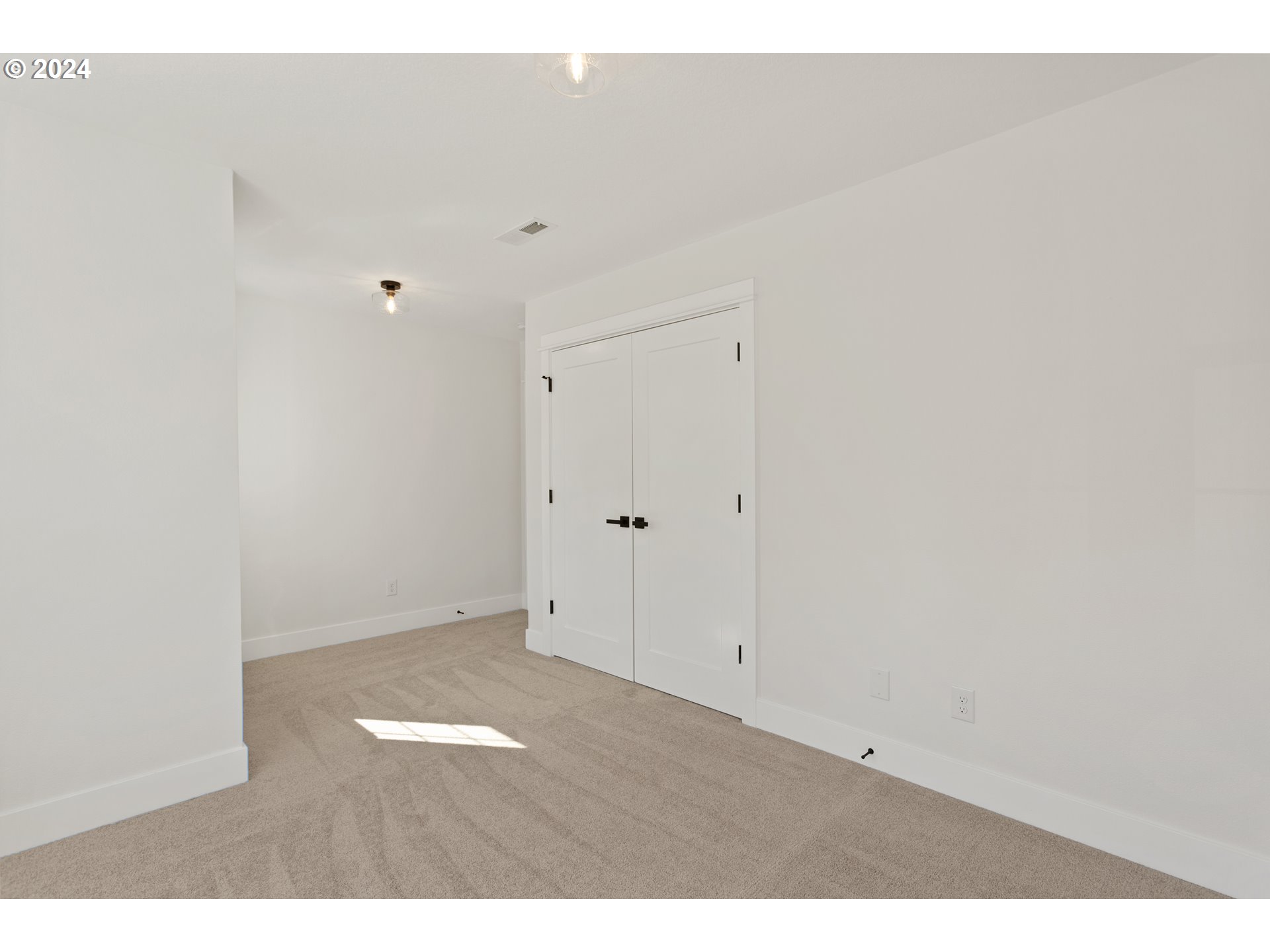 2466 Debok Road West Linn, OR 97068 - Photo 19 of 41 Gallery Image 19