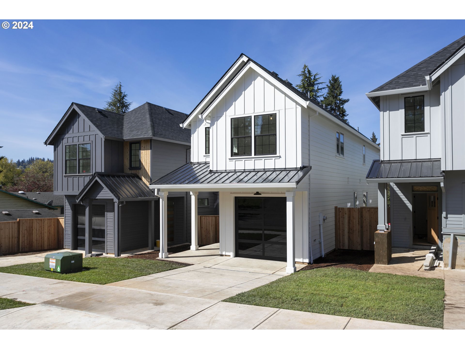2466 Debok Road West Linn, OR 97068 - Photo 2 of 41 Gallery Image 2