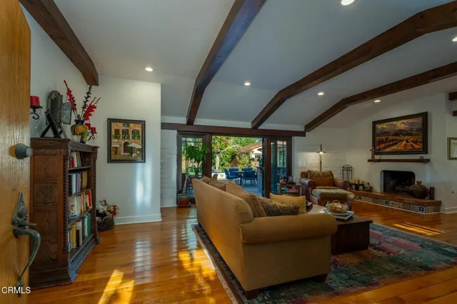 $1,995,000 | 365 Valley Vista Drive, Camarillo, CA 93010