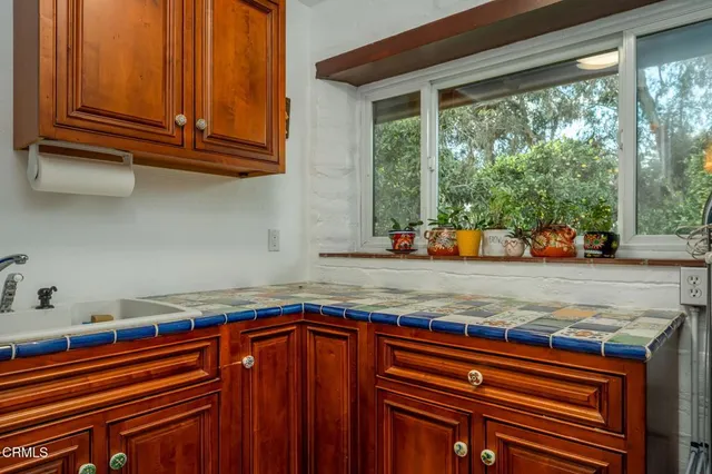 $1,995,000 | 365 Valley Vista Drive, Camarillo, CA 93010