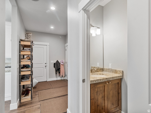 2558 Mountain Glen Road Tooele, UT 84074 - Photo 16 of 68