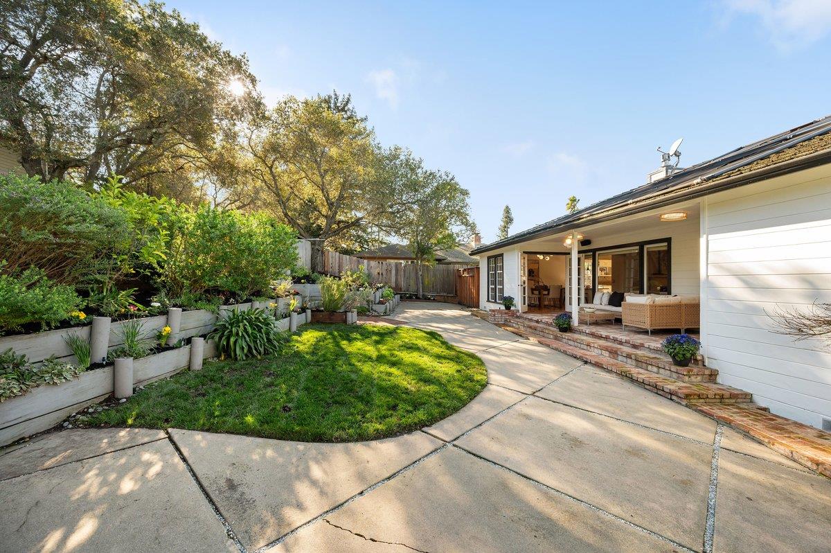 1277 Edgewood Road Redwood City, CA 94062 - Photo 46 of 49 a view of a house with backyard