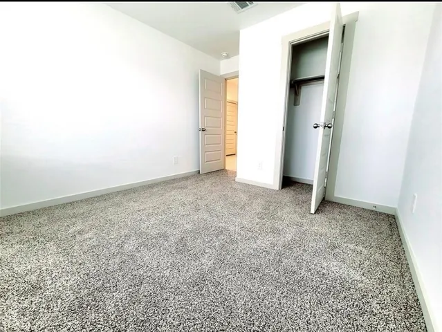 $2,400 | 4947 Natchez Trace, Arcola, TX 77545