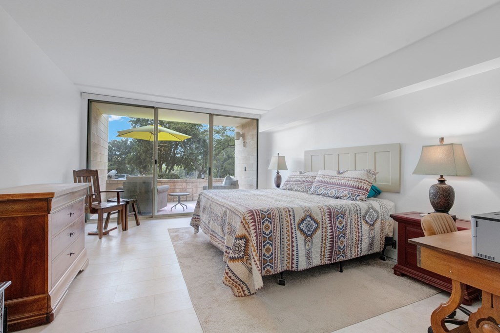 1012 Guadalupe Street Kerrville, TX 78028 - Photo 11 of 27