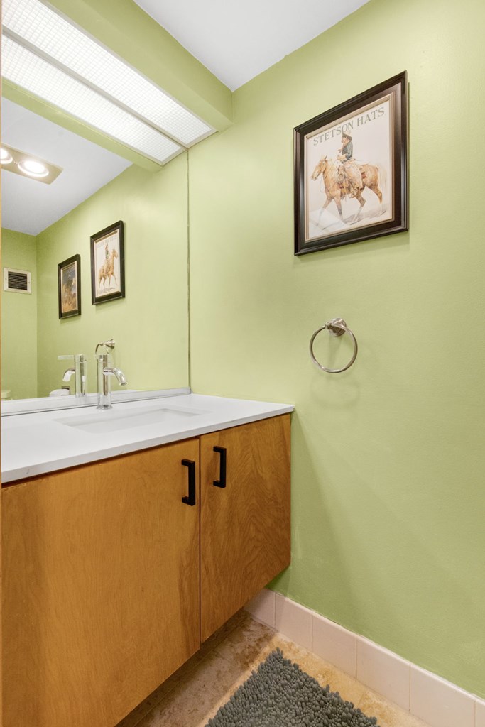 1012 Guadalupe Street Kerrville, TX 78028 - Photo 13 of 27