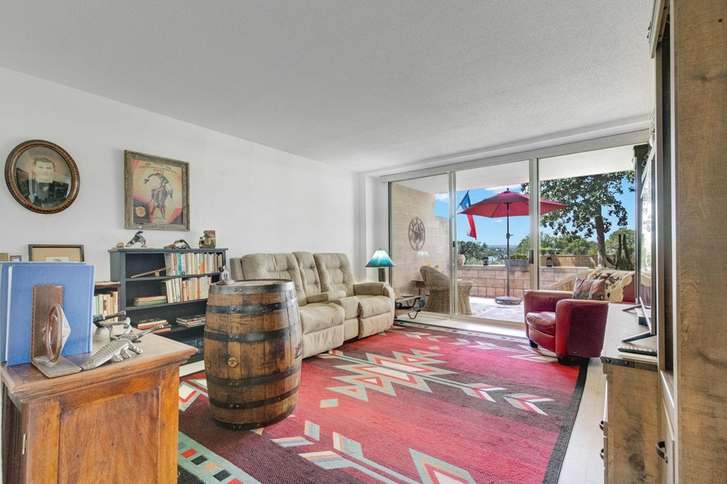 1012 Guadalupe Street Kerrville, TX 78028 - Photo 14 of 27