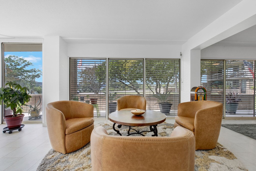 1012 Guadalupe Street Kerrville, TX 78028 - Photo 4 of 27