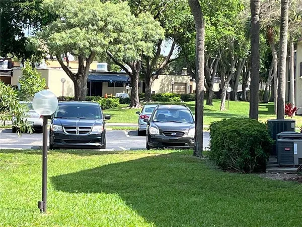 $2,450 | 1921 Southwest 15th Street, Unit 29, Deerfield Beach, FL 33442