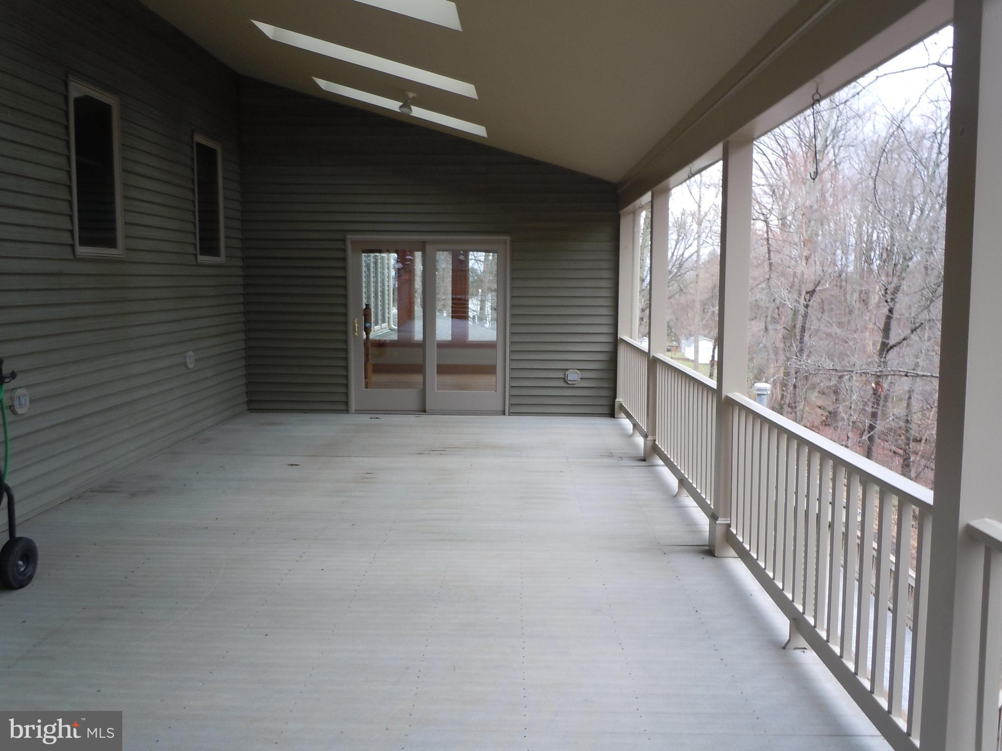 5019 Old Swimming Pool Road Frederick, MD 21703 - Photo 9 of 90