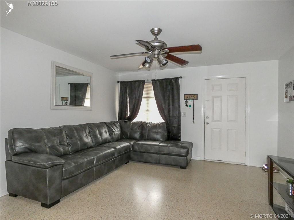 436 Robalo Court Stuart, FL 34996 - Photo 4 of 31 Gallery Image 4