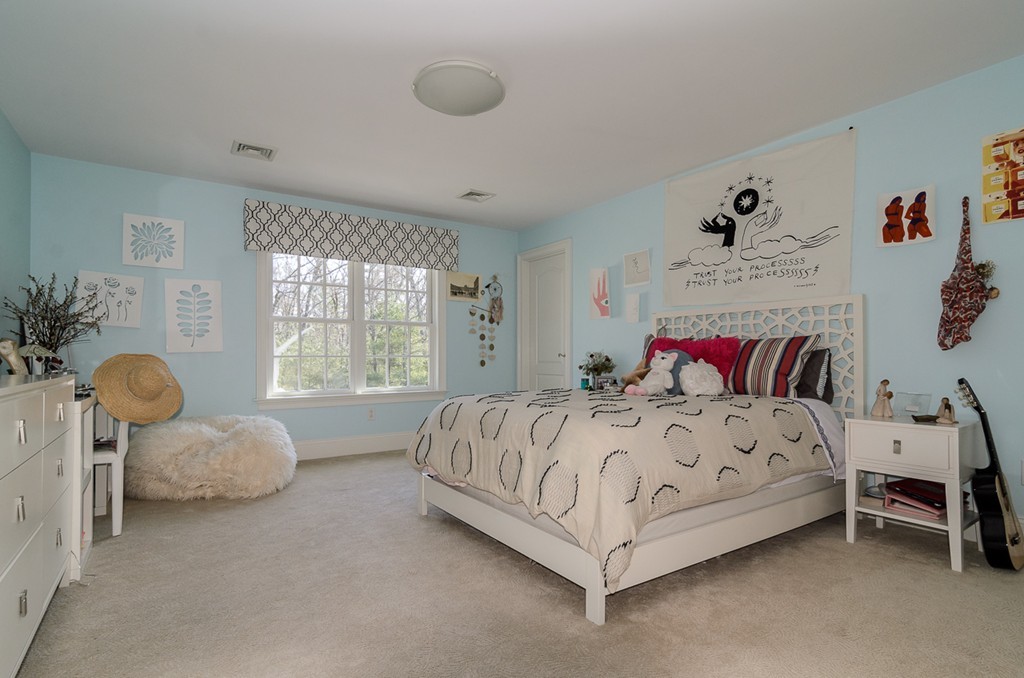 137 Beard Way Needham, MA 02492 - Photo 12 of 20 Gallery Image 12