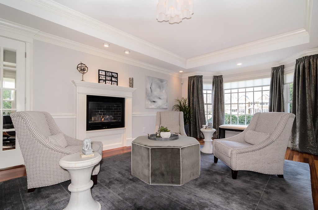 137 Beard Way Needham, MA 02492 - Photo 8 of 20 Gallery Image 8
