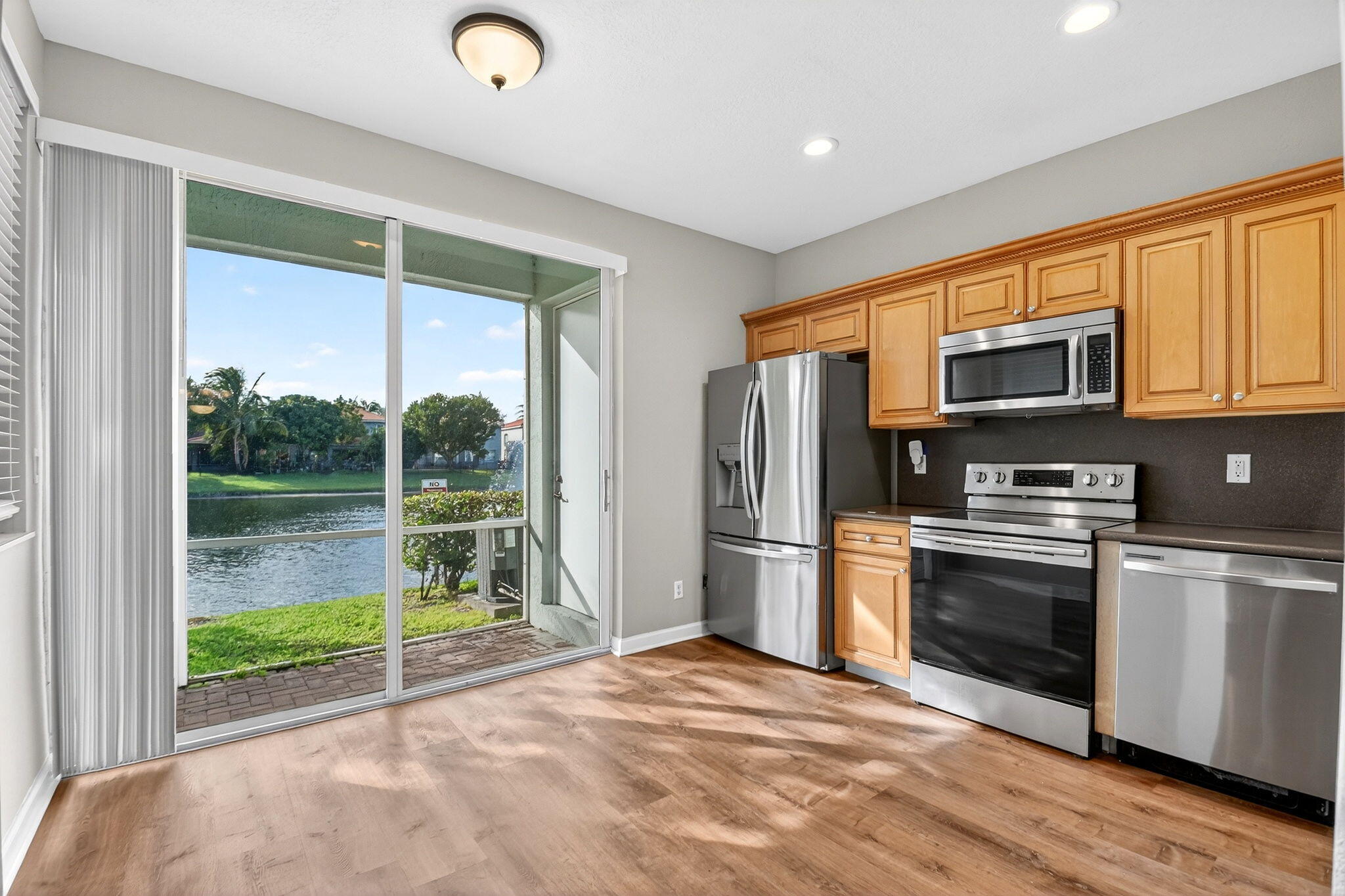 2138 Oakmont Drive Riviera Beach, FL 33404 - Photo 11 of 59 Kitchen