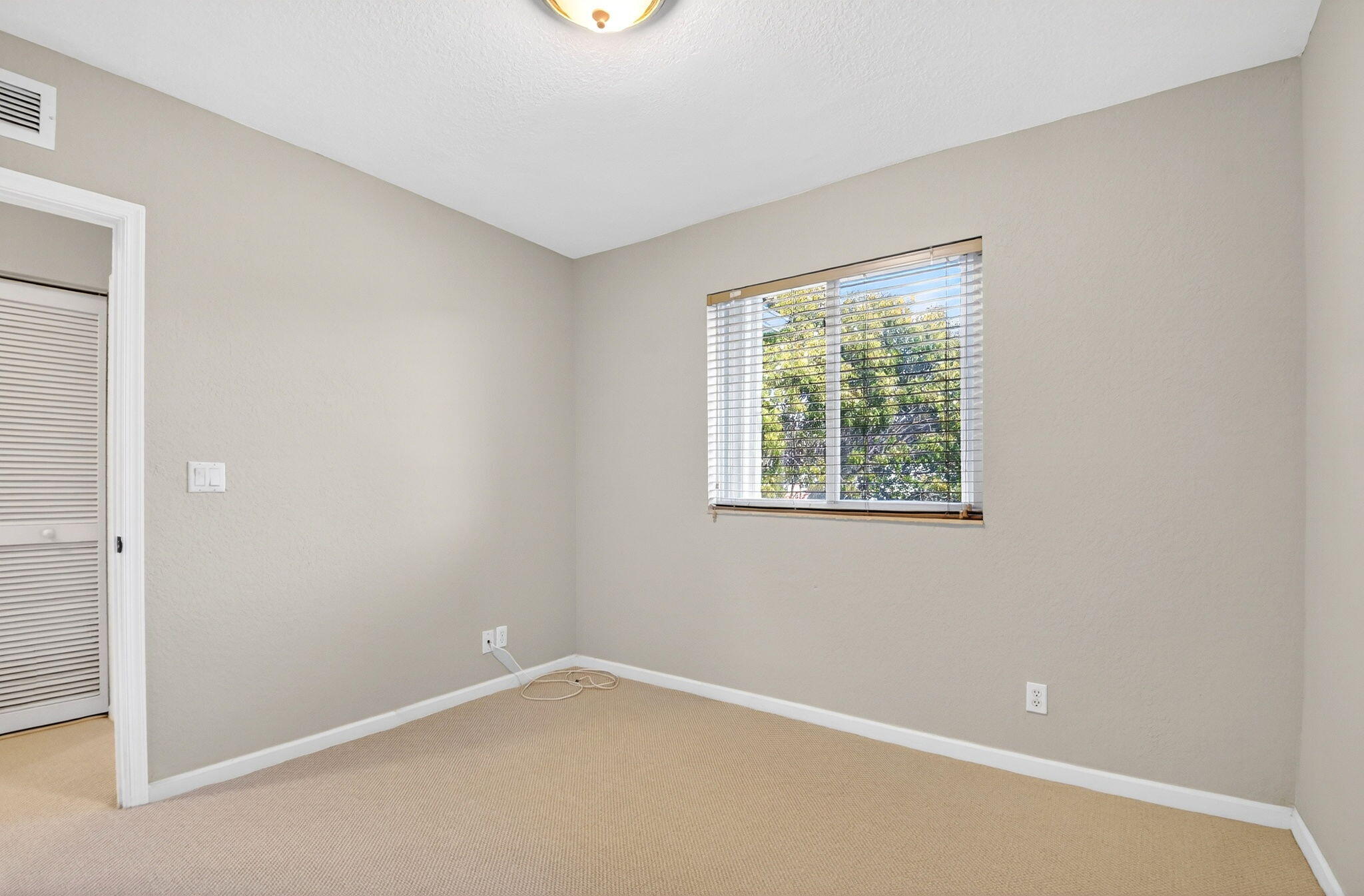 2138 Oakmont Drive Riviera Beach, FL 33404 - Photo 33 of 59 Guest Bedroom #1