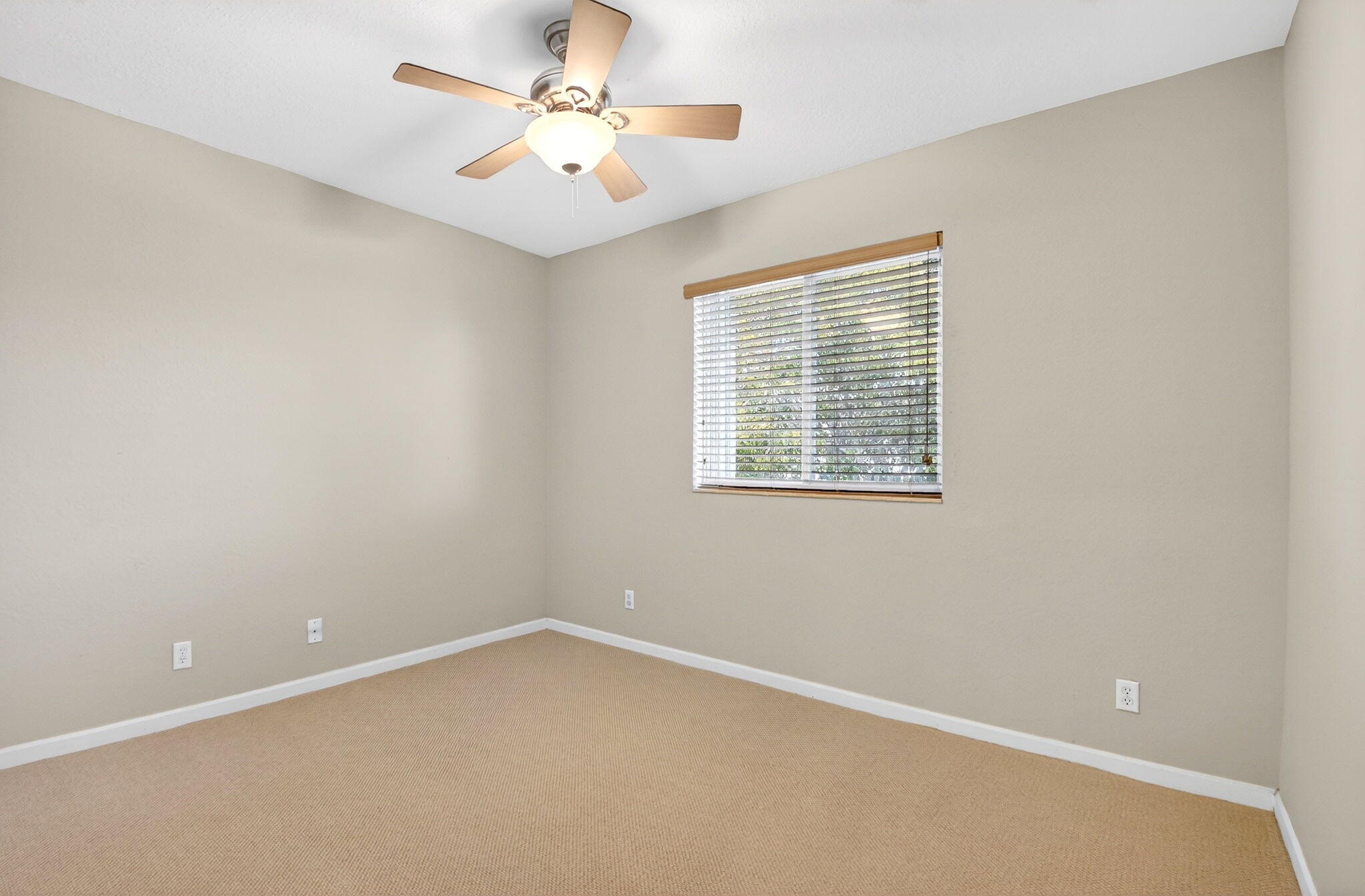 2138 Oakmont Drive Riviera Beach, FL 33404 - Photo 35 of 59 Guest Bedroom #2