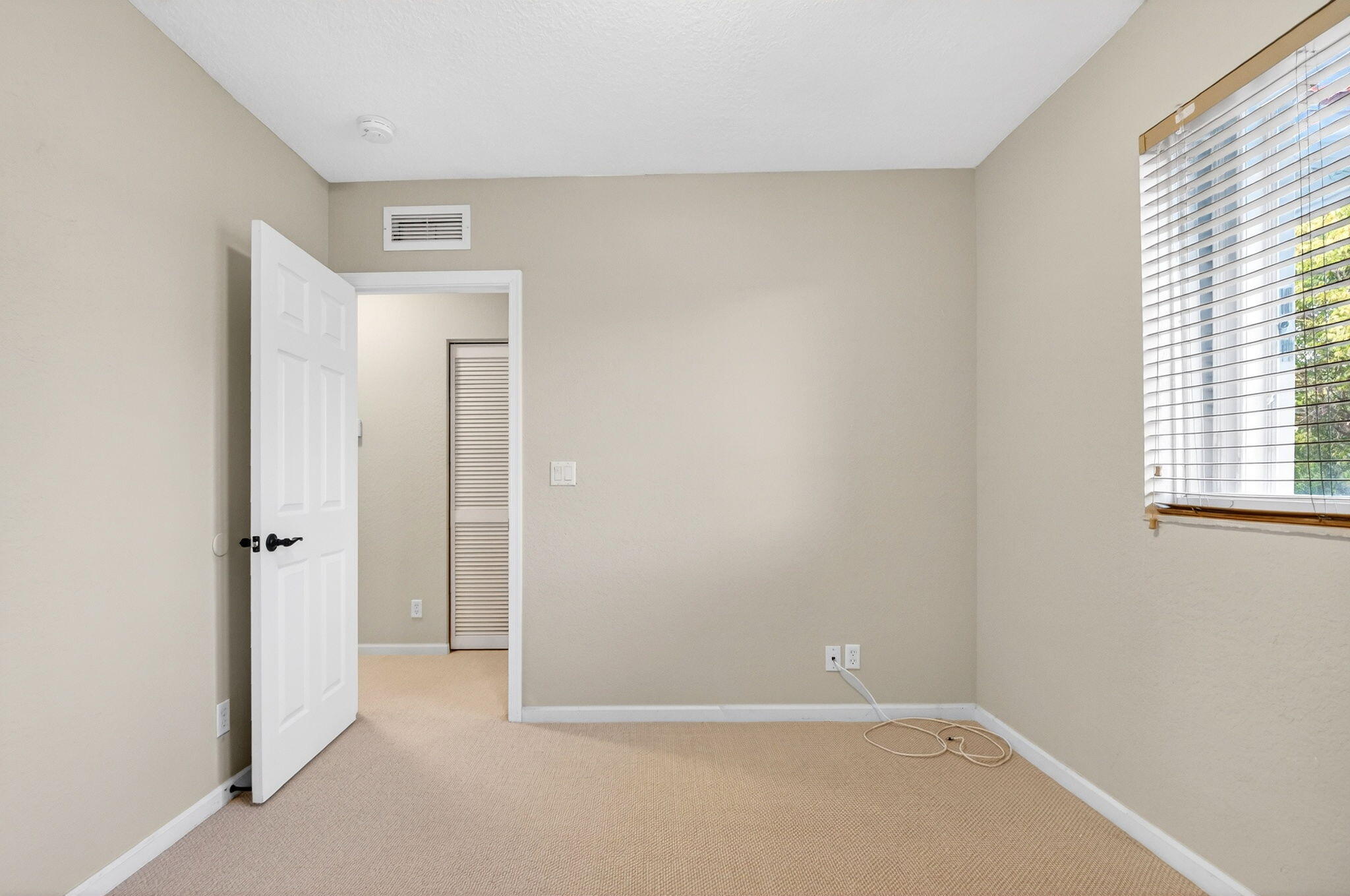 2138 Oakmont Drive Riviera Beach, FL 33404 - Photo 36 of 59 Guest Bedroom #2