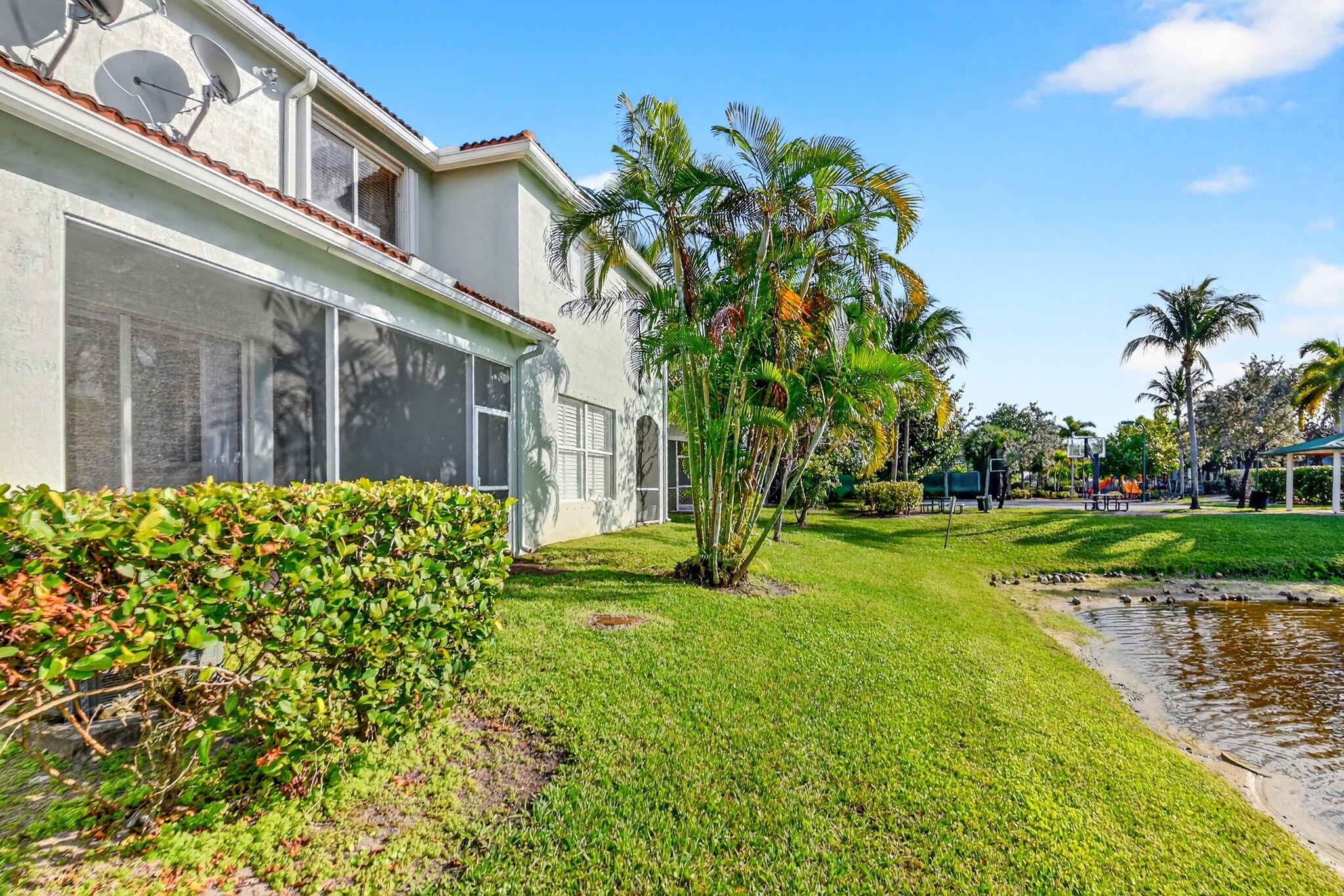 2138 Oakmont Drive Riviera Beach, FL 33404 - Photo 41 of 59 Views