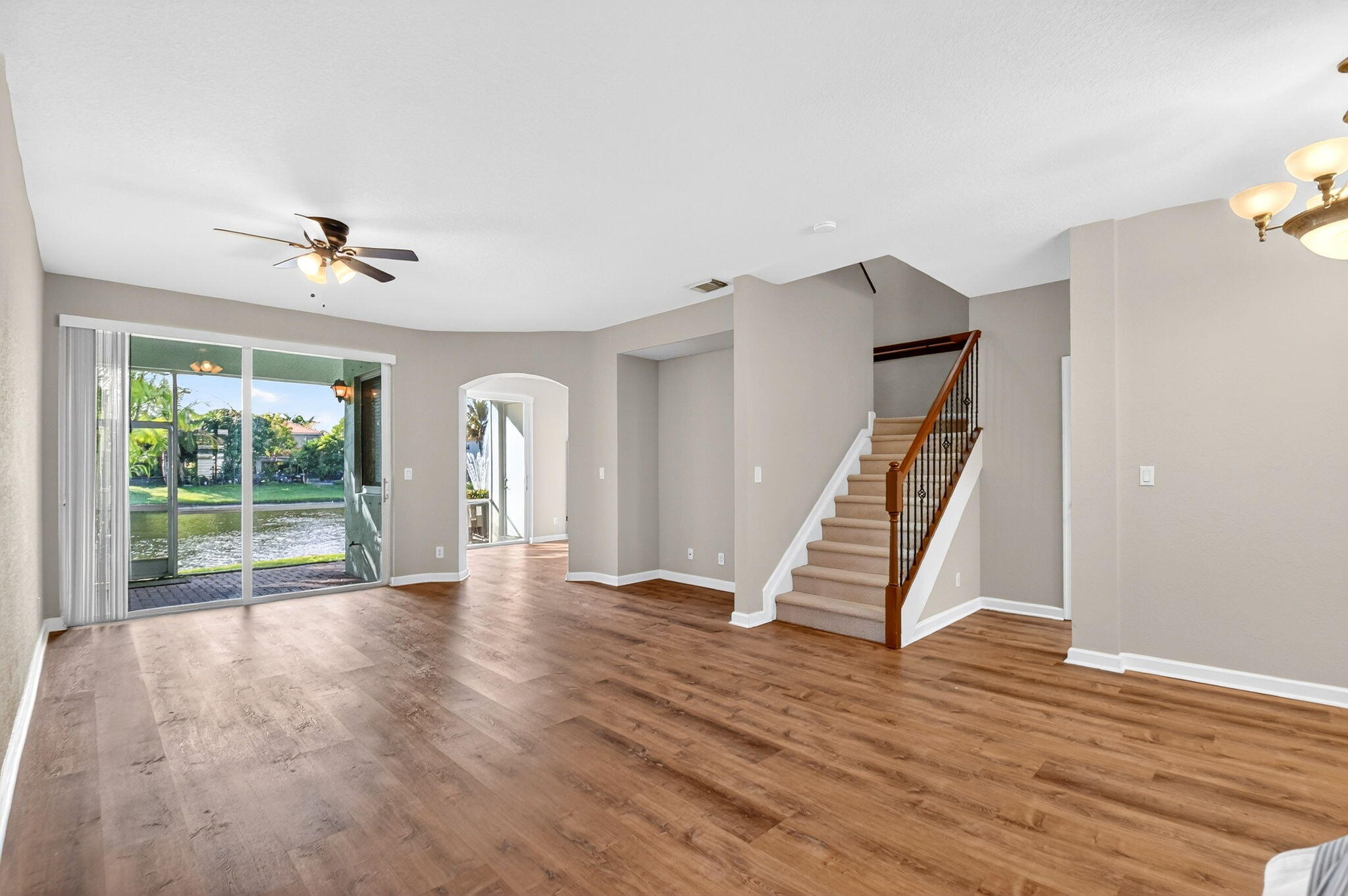 2138 Oakmont Drive Riviera Beach, FL 33404 - Photo 5 of 59 Living Area