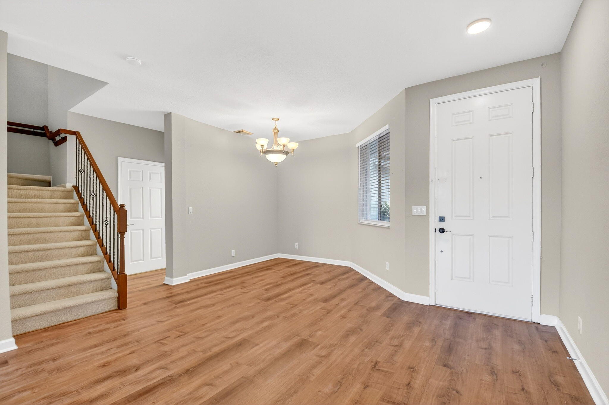 2138 Oakmont Drive Riviera Beach, FL 33404 - Photo 6 of 59 Dining Area