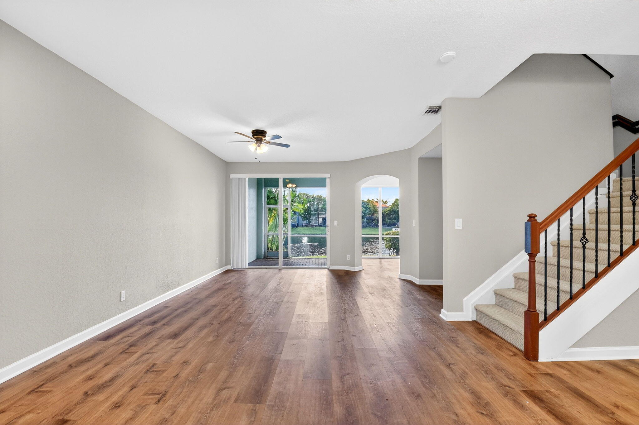 2138 Oakmont Drive Riviera Beach, FL 33404 - Photo 8 of 59 Living Room
