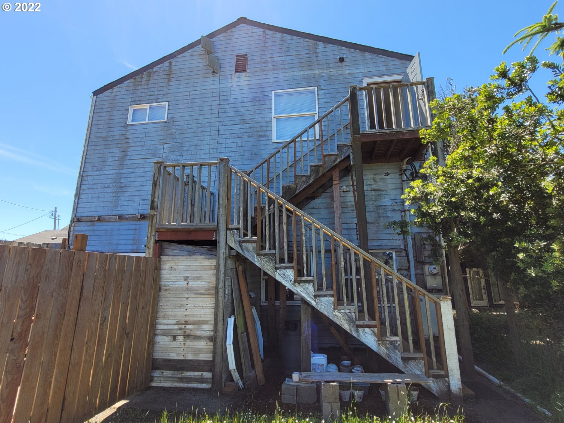 246 6th Street Port Orford, OR 97465 - Photo 24 of 34 a view of entryway