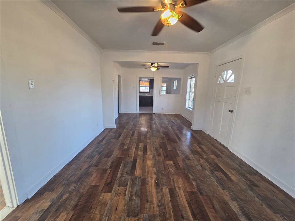 709 East Caesar Avenue Kingsville, TX 78363 - Photo 4 of 15 Living looking towards Dining Room/Kitchen