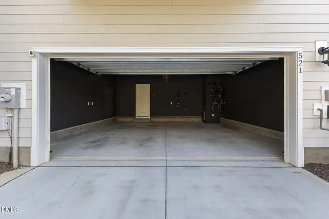 a view of a yard with palm trees