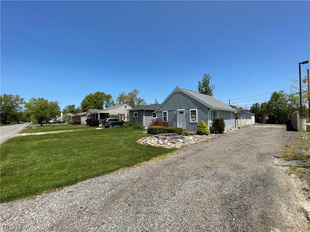 469 Niagara Road Vermilion, OH 44089 - Photo 4 of 18 Gallery Image 4