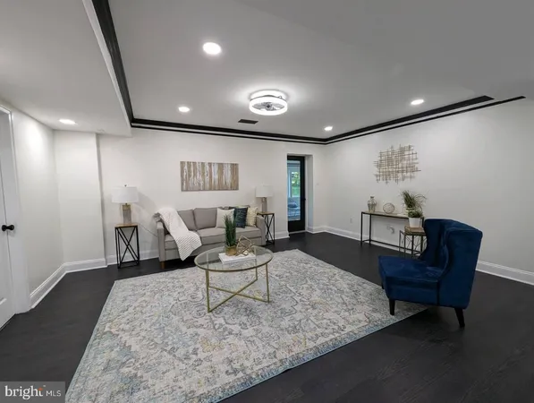 $5,800 | 2208 Wakefield Street, Alexandria, VA 22308