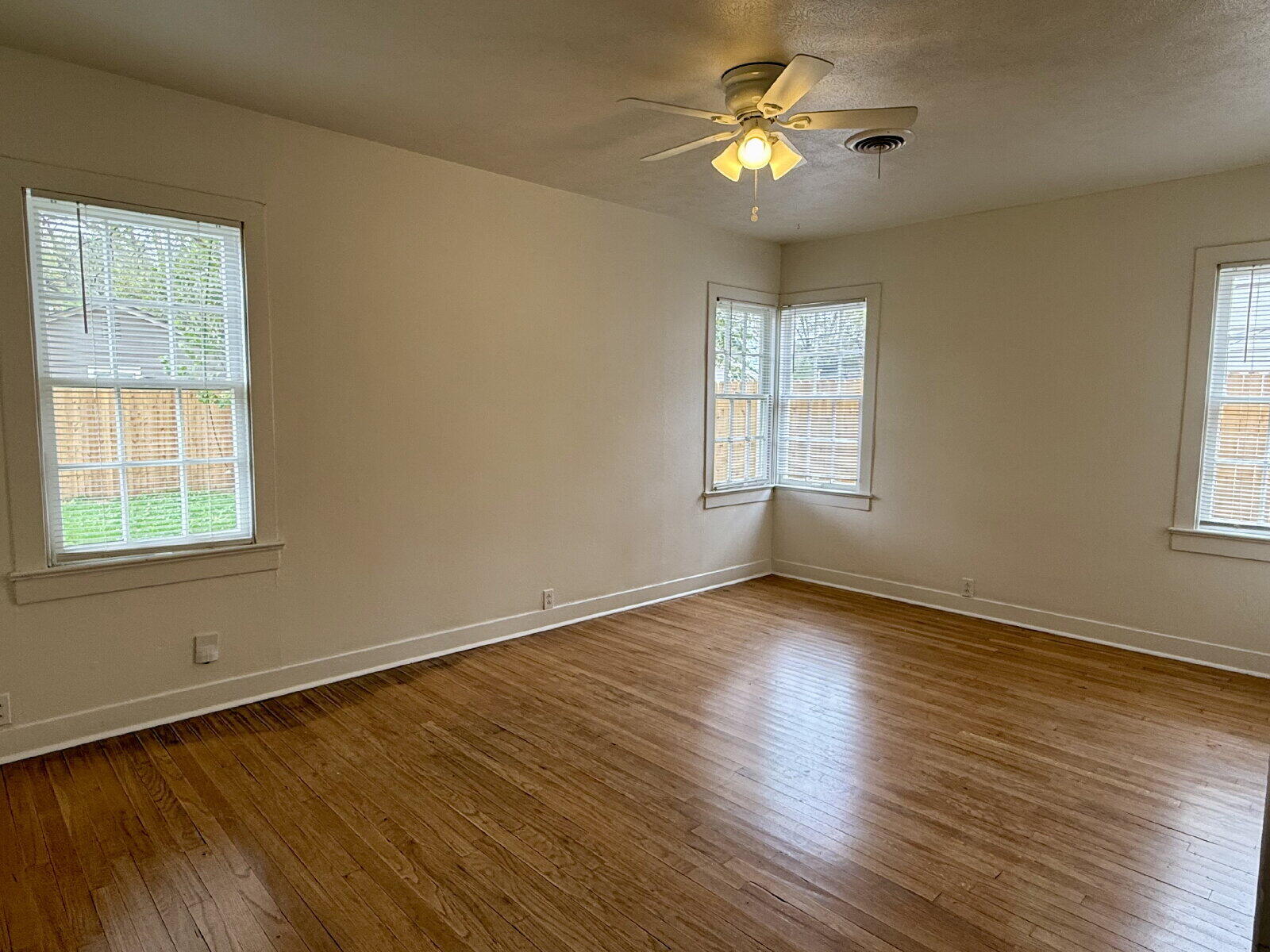 2832 24th Street, Unit FRONT Lubbock, TX 79410 - Photo 8 of 17 9