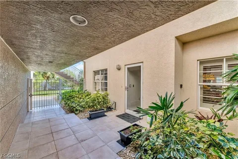 $324,900 | 2080 West First Street, Unit 109, Fort Myers, FL 33901