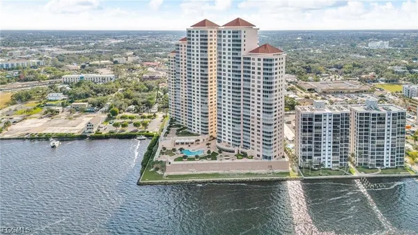 $324,900 | 2080 West First Street, Unit 109, Fort Myers, FL 33901