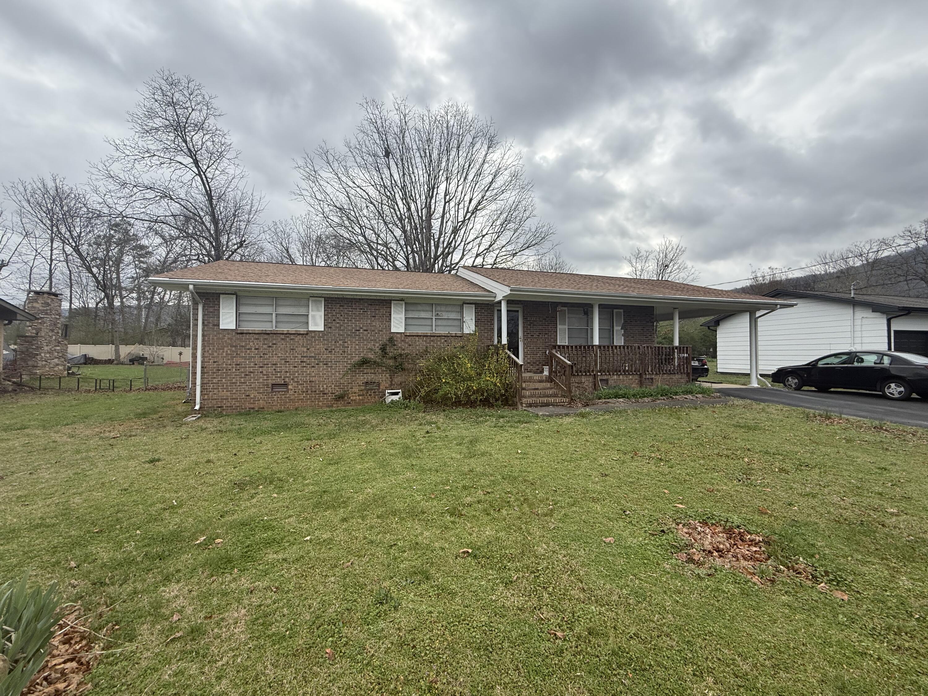 128 Williams Street Trenton, GA 30752 - Photo 3 of 30 IMG_3220